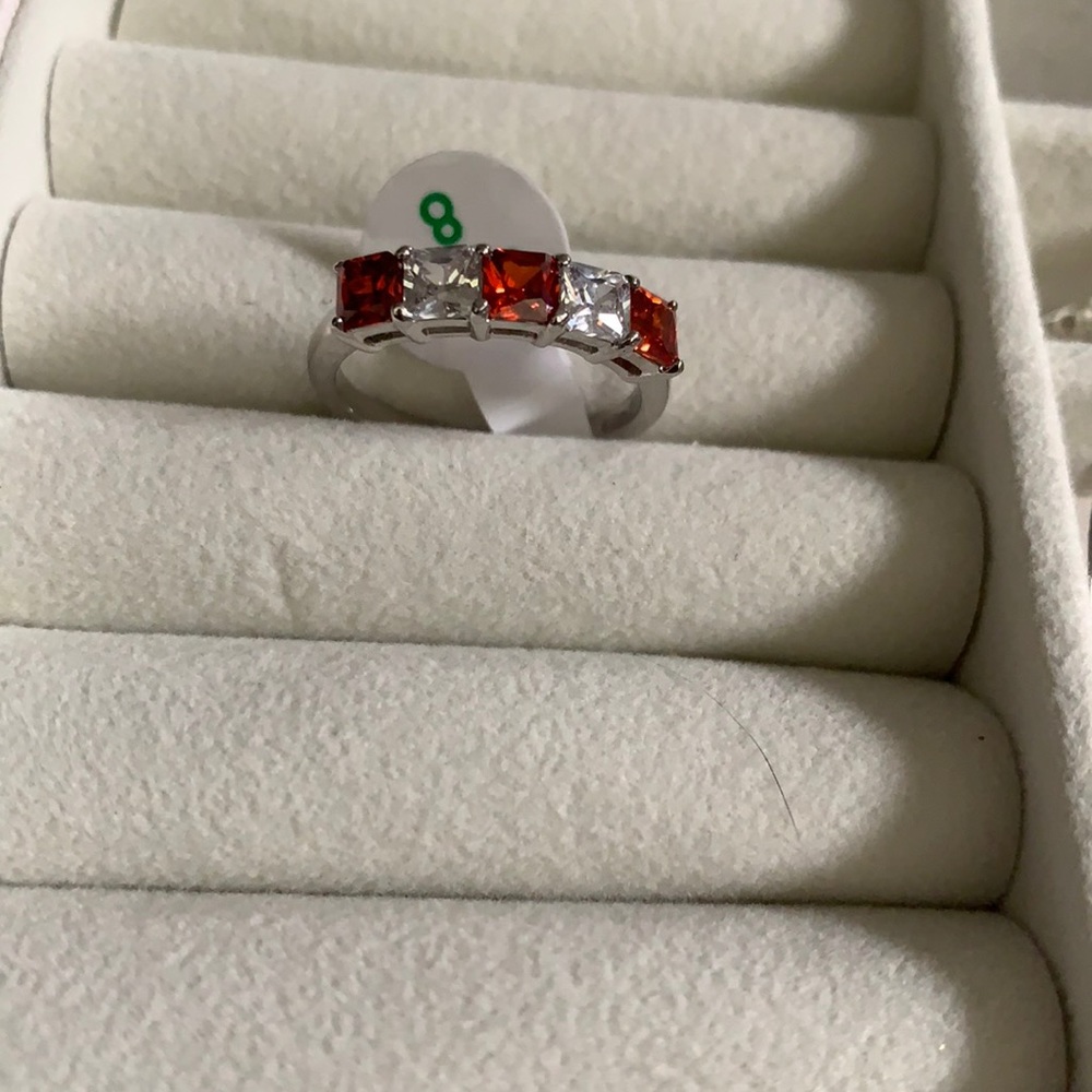 Bomb party ring size 8